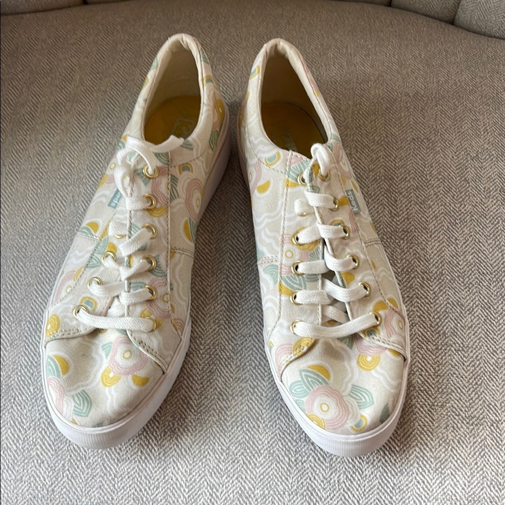 Ked’s Floral Sneakers Size 11
